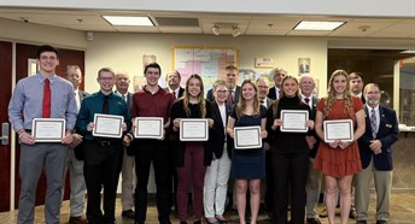 Hancock Wood Electric Cooperative Awards Over 12 000 In Scholarships 